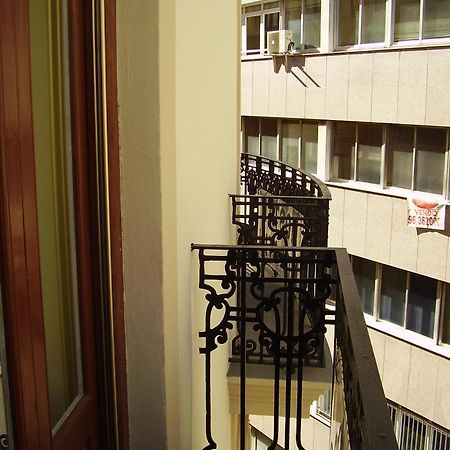 Pension Moratin Valencia Exterior photo